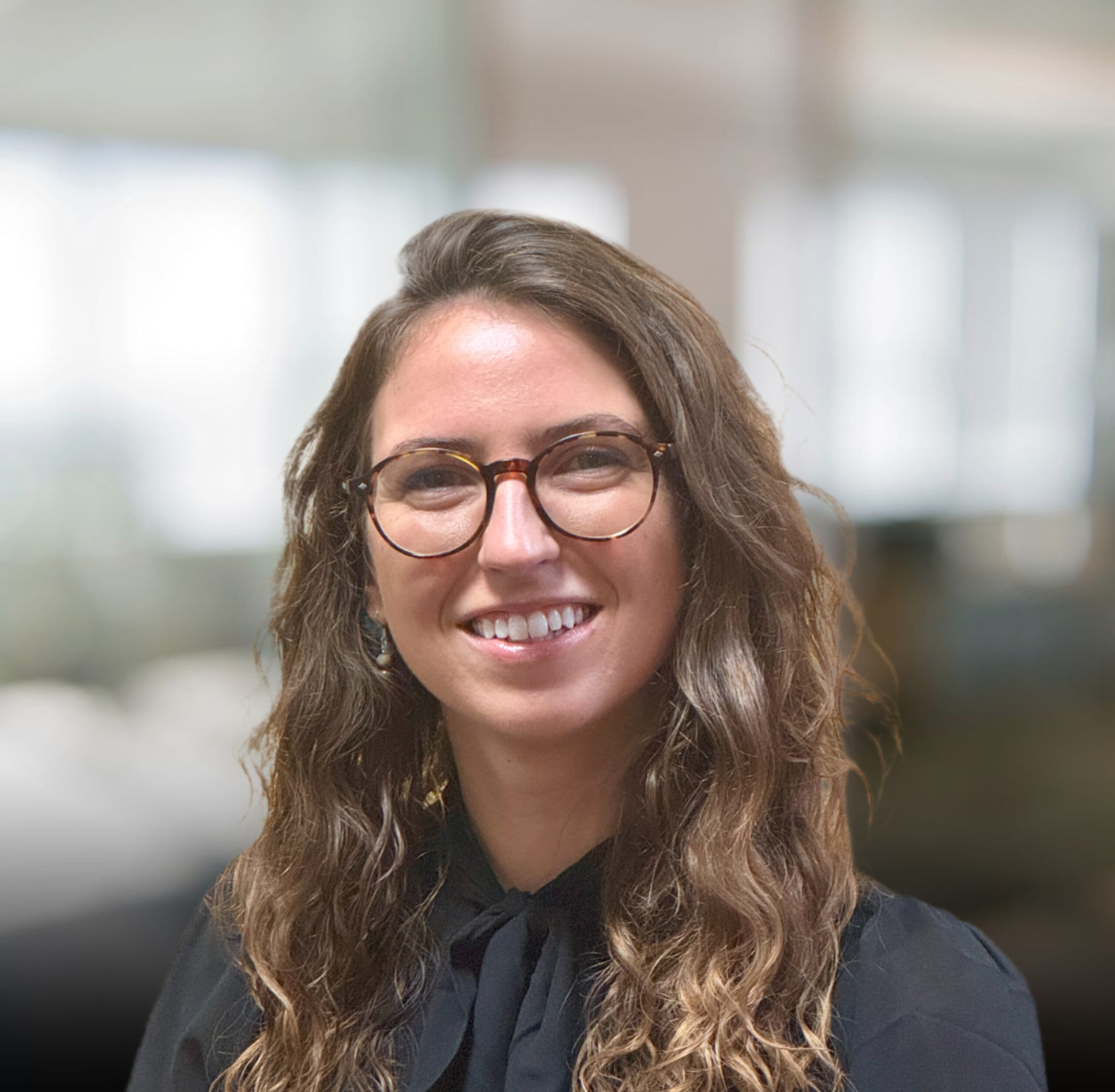 Holly Trombetto headshot